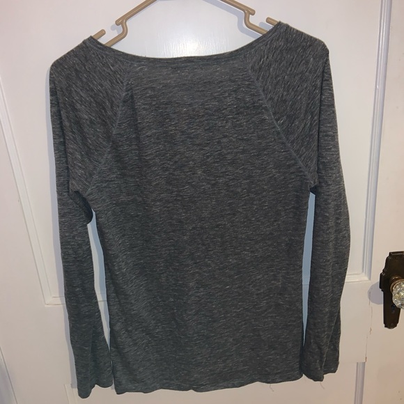 Grey Old Navy long sleeve pajama top - Picture 2 of 3